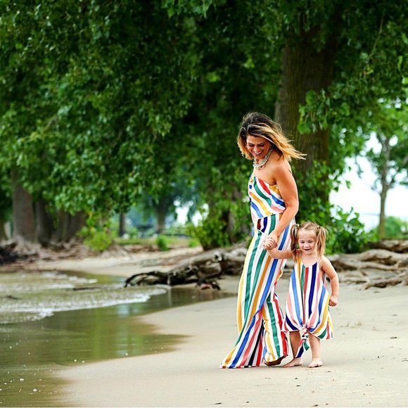 VICI COLLECTION carousel striped pocketed jumpsuit - Picture 4 of 14